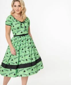 Unique-Vintage X Beetlejuice Crawling Critters Print Hannah Swing Dres