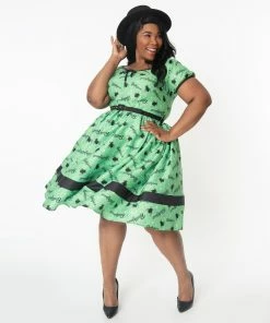 Unique-Vintage X Beetlejuice Crawling Critters Print Hannah Swing Dres -Hot Sale Dresses Shop 120188 1 2048x2048 10868c29 ee77 4100 a587 71f6e089d970