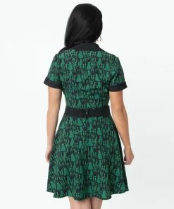 Unique-Vintage X Alien Invasion Print Briella Flare Skirt -Hot Sale Dresses Shop 147876 3 2048x2048 29f0bb29 f853 4d1a bbd6 8fac4fefa1e1