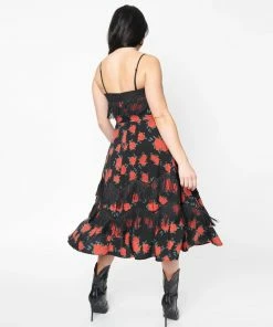 Unique-Vintage Unique Vintage Black & Red Rose Print Girlie Swing Dress -Hot Sale Dresses Shop Black RedRosePrintGirlieSwingDress2